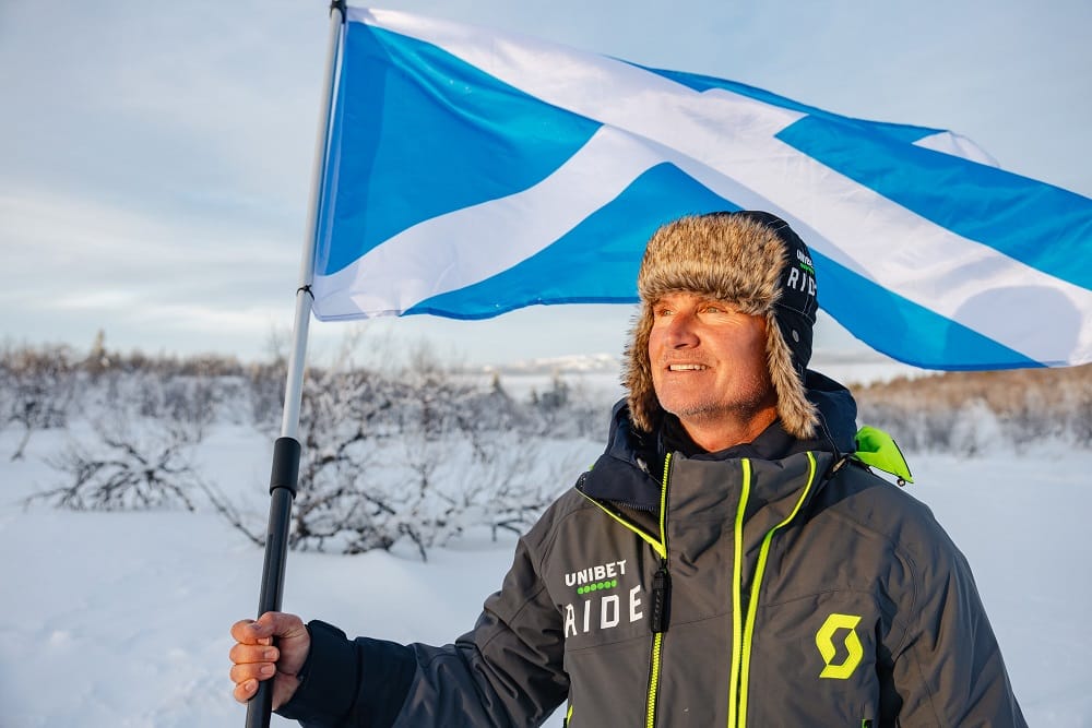 Mika Häkkinen pilkkasi rujosti David Coulthardia Mika Häkkinen pilkkasi rujosti David Coulthardia