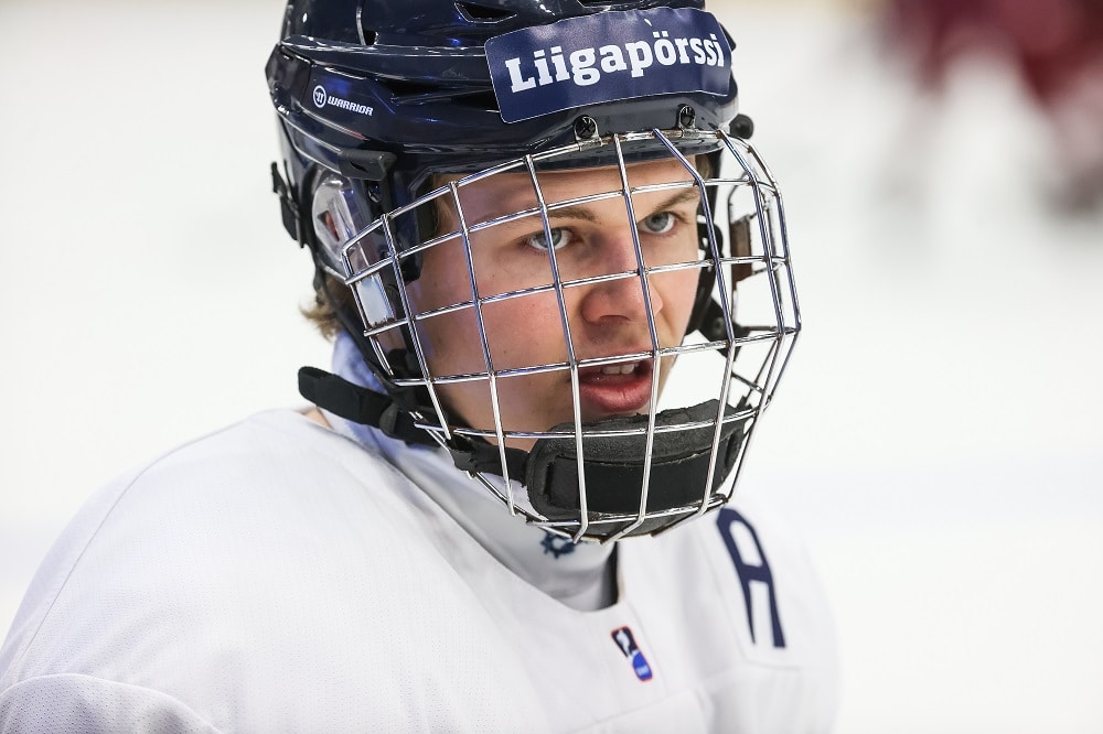 KalPa-pelaaja varoittaa USA:n joukkuetta – ”Kovia taklauksia vaan jenkeille”