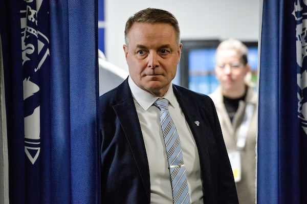 Näin Naisleijonien päävalmentaja kommentoi mitalipeleihin etenemistä Näin Naisleijonien päävalmentaja kommentoi mitalipeleihin etenemistä