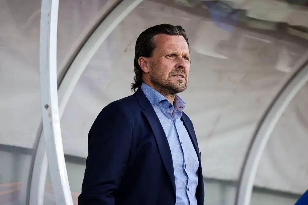 Helmareille murskatappio – Ylen asiantuntija ei voinut käsittää