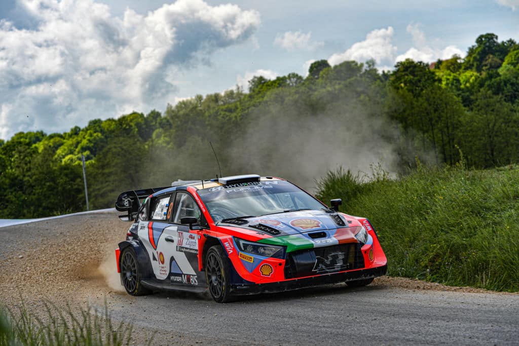 ”Lumi-inferno” vältettiin Kroatian rallissa (ek4)