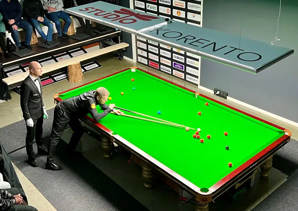 Robin Hull murskaavan ylivoimainen snookerissa