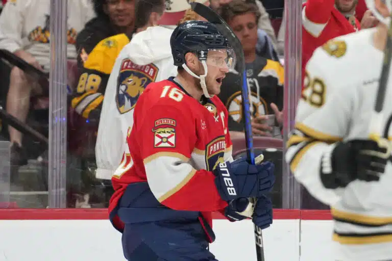 Leijonat tasoissa Dallasin, Floridan ja Coloradon kanssa