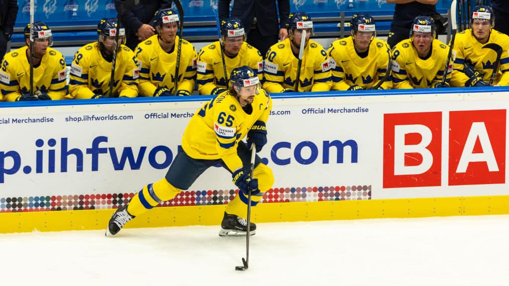 Erik Karlsson ei selitellyt – ”Nyt tuntuu aika raskaalta” Erik Karlsson ei selitellyt – ”Nyt tuntuu aika raskaalta”