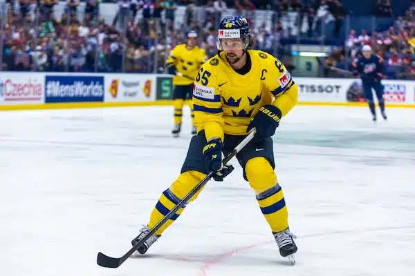 Ruotsin NHL-tähdet kommentoivat Suomen kohtaamista – Erik Karlsson käänsi puukkoa haavassa