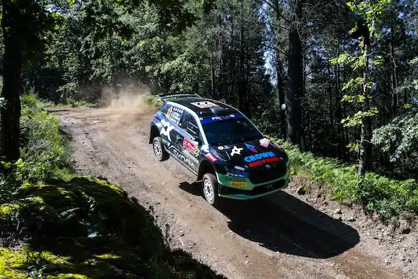 Rallikuski sähläsi omituisesti – ja sitten mentiin metsään