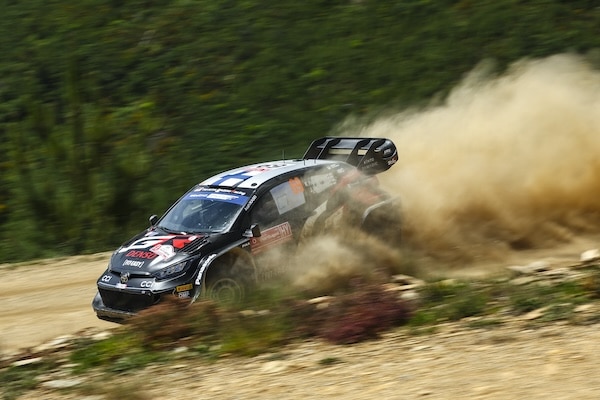 EK8: Kalle Rovanperä tykitti ensimmäisen pohja-aikansa Portugalin MM-rallissa EK8: Kalle Rovanperä tykitti ensimmäisen pohja-aikansa Portugalin MM-rallissa