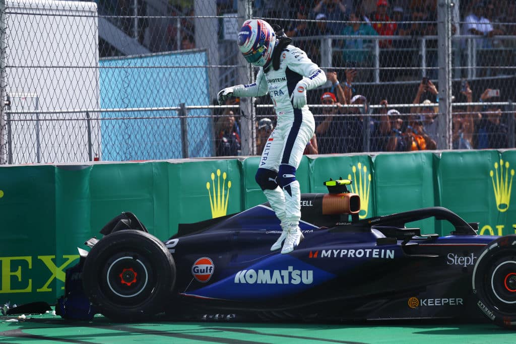F1-kuskin ja tallipomon välit ovat poikki - Carlos Sainz tai Valtteri Bottas tilalle F1-kuskin ja tallipomon välit ovat poikki – Carlos Sainz tai Valtteri Bottas tilalle