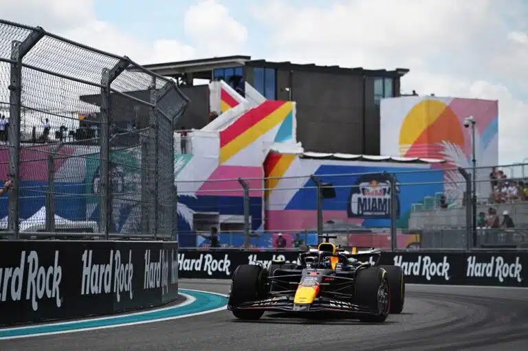 Ralf Schumacher nosti Max Verstappenin entisten mestarien edelle – ”Hän tekee eron”