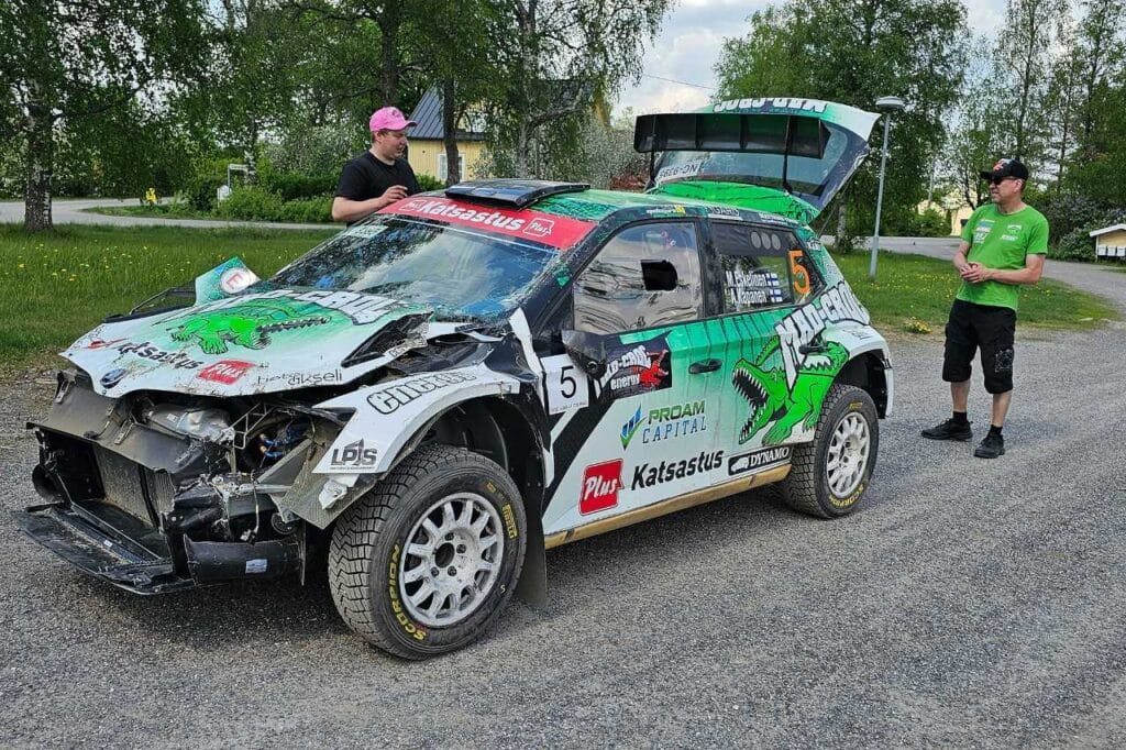 Kattokerho kutsui rallin SM-sarjan konkaria - ”Tie loppui kesken” Kattokerho kutsui rallin SM-sarjan konkaria – ”Tie loppui kesken”
