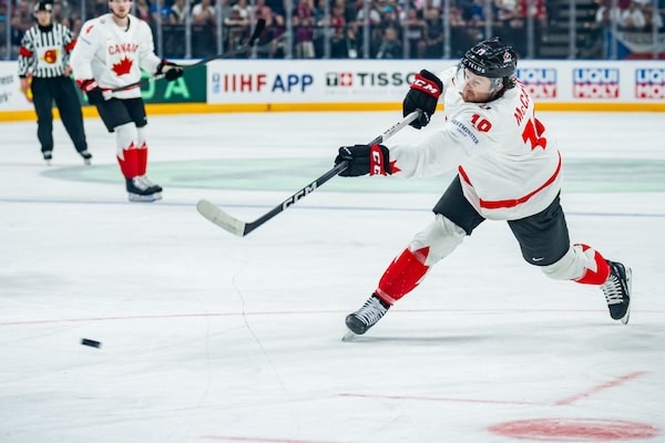 Kanadan kone yskähteli MM-avauksessa - Connor Bedardin ei Kanadan kone yskähteli MM-avauksessa – Connor Bedardin ei