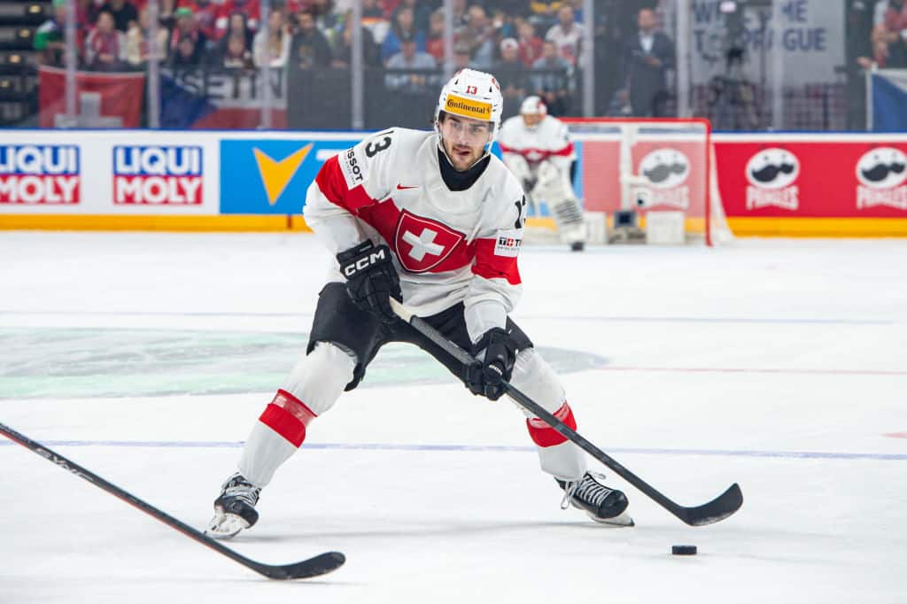 Näin Sveitsin supertähti Nico Hischier arvioi Mikael Granlundin sikailua Näin Sveitsin supertähti Nico Hischier arvioi Mikael Granlundin sikailua