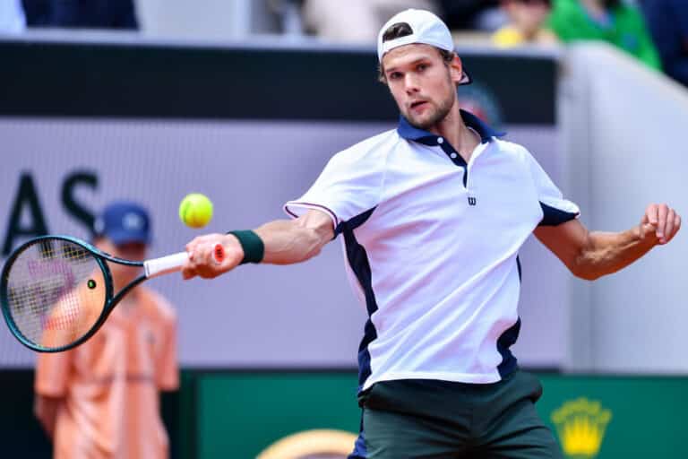 Suomen tennistähti suli dramaattisesti Ranskan avointen avauskierroksella