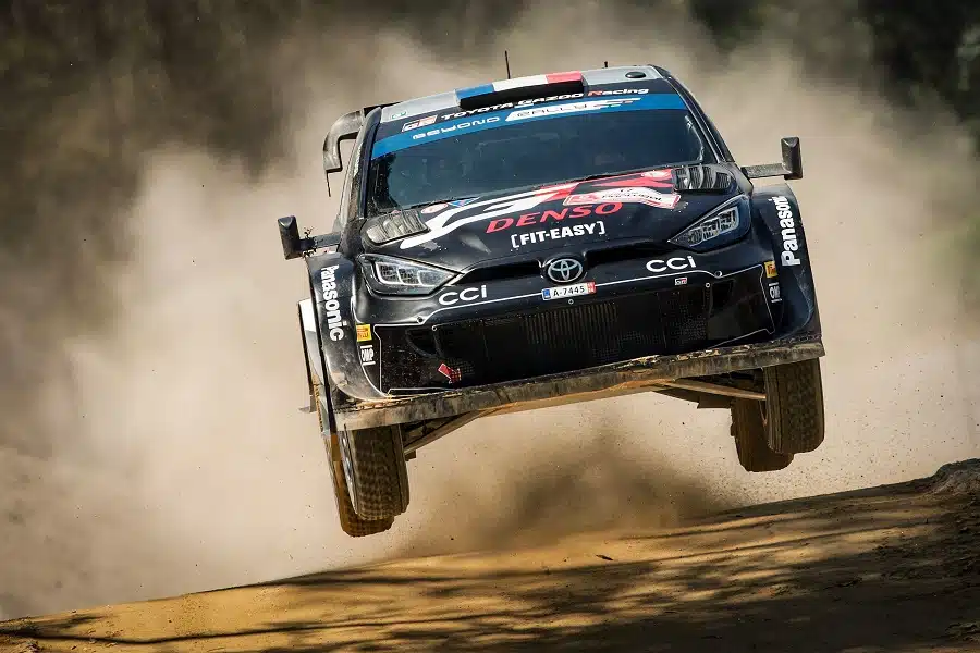 Sebastien Ogier teki upeaa historiaa Portugalin MM-rallissa – otti Markku Alenin puheeksi