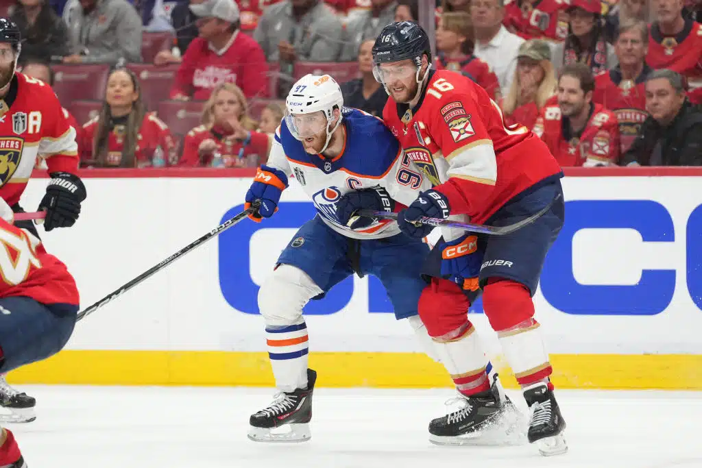 Florida Panthers aloitti Stanley Cupin finaalit voitolla – yhden miehen esitys ällistytti Florida Panthers aloitti Stanley Cupin finaalit voitolla – yhden miehen esitys ällistytti