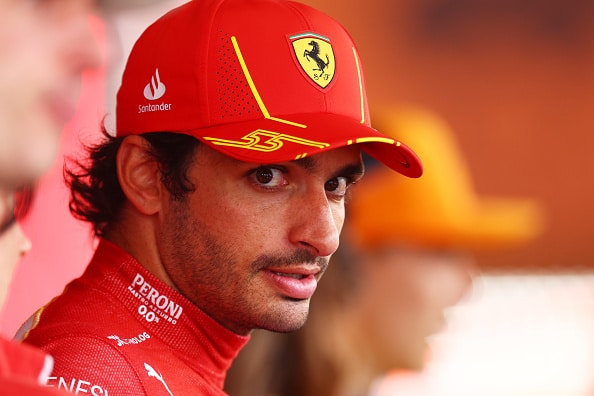 Carlos Sainzin isoa päätöstä pidetään jo selviönä - tähän F1-talliin hän siirtyy Carlos Sainzin isoa päätöstä pidetään jo selviönä – tähän F1-talliin hän siirtyy