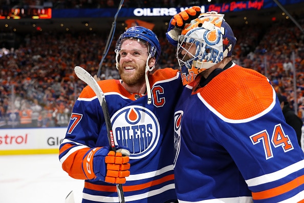 Siirtyykö Wayne Gretzky jälleen syrjään? – Connor McDavidilla useampi ennätys haarukassa Siirtyykö Wayne Gretzky jälleen syrjään? – Connor McDavidilla useampi ennätys haarukassa