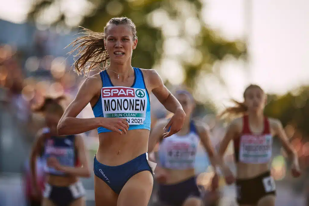 Farssia Roomassa – Ilona Mononen nousi viidenneksi ja putosi taas kuudenneksi