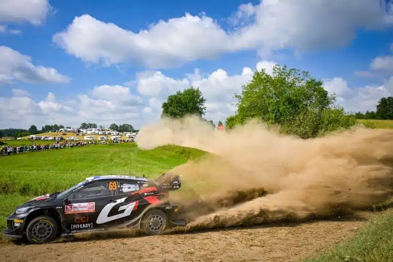 Sebastien Ogier onnitteli Kalle Rovanperää upealla tavalla