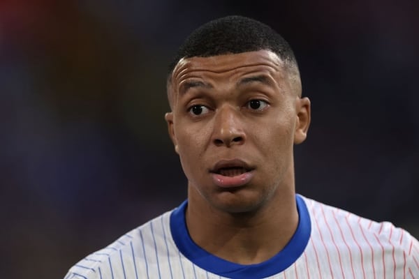Kylian Mbappe uhkaa menettää Ranskan kapteenin nauhan Kylian Mbappe uhkaa menettää Ranskan kapteenin nauhan