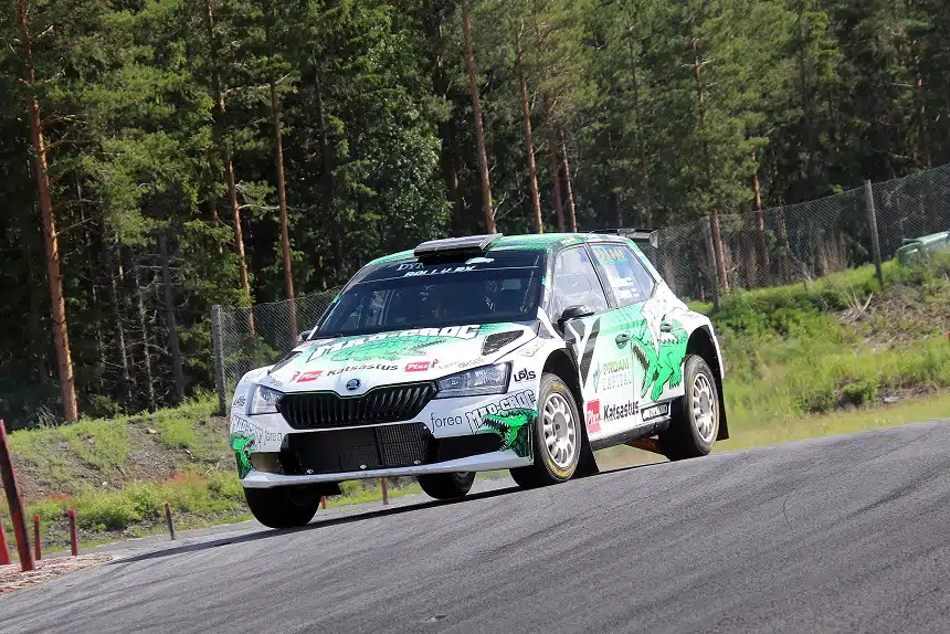 Rallikonkari mietti jo kovaa päätöstä – ”Kaatopeikko on kuitenkin ajettava olalta pois”