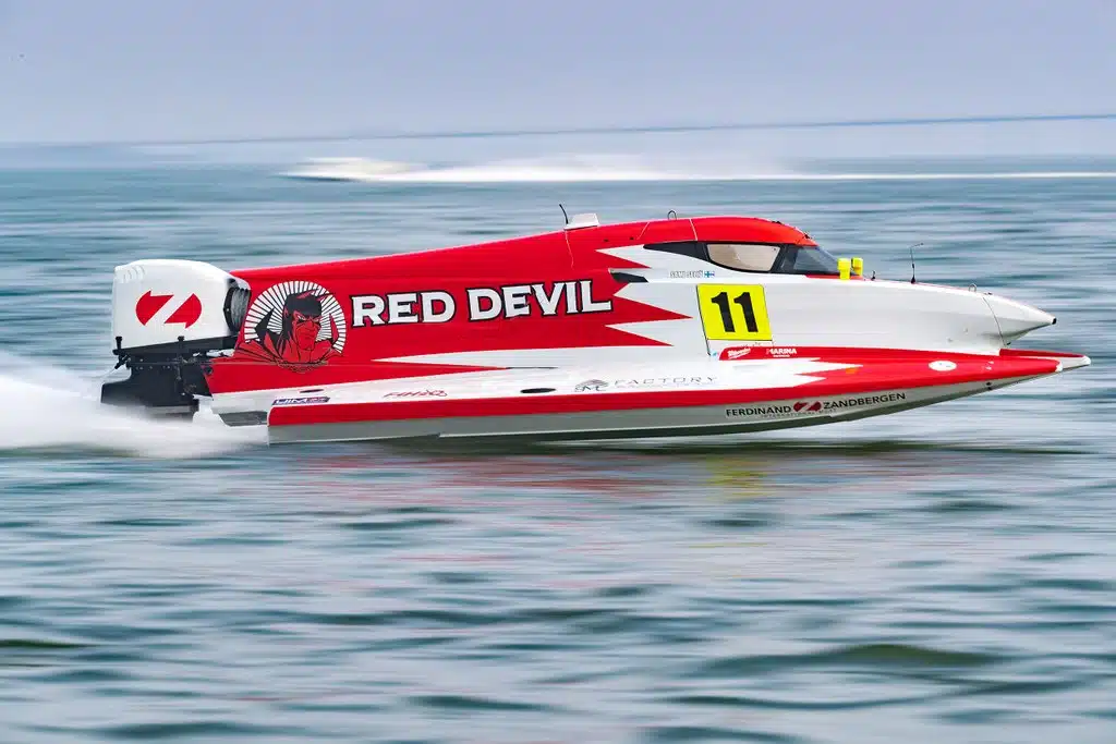 Suomen F1-venekuskilla meni naru potkuriin