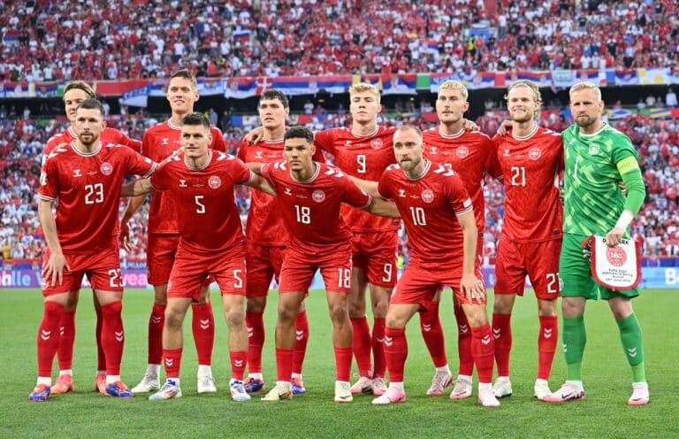 Huuhkajat on kaukana tästä tasosta – naapurimaa vakuuttaa