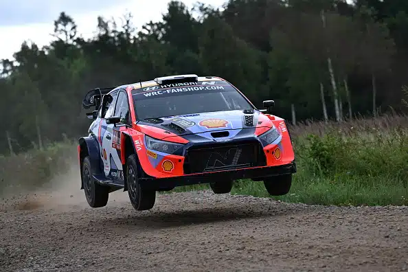 Thierry Neuville ja Esapekka Lappi täysin eri mieltä Hyundain ongelmista