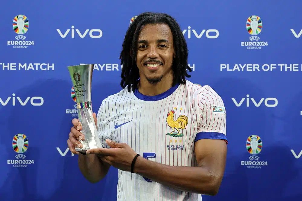 Ranskan EM-sankari pettyi laitaoikeiston vaalivoittoon Ranskan EM-sankari pettyi laitaoikeiston vaalivoittoon