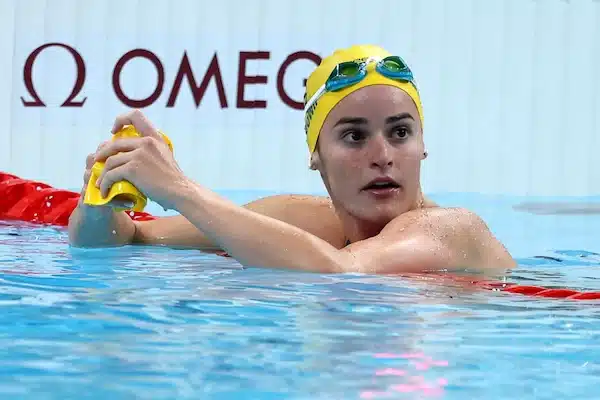 Supertähti tykitti uuden olympiaennätyksen ja juhli jälleen kultaa