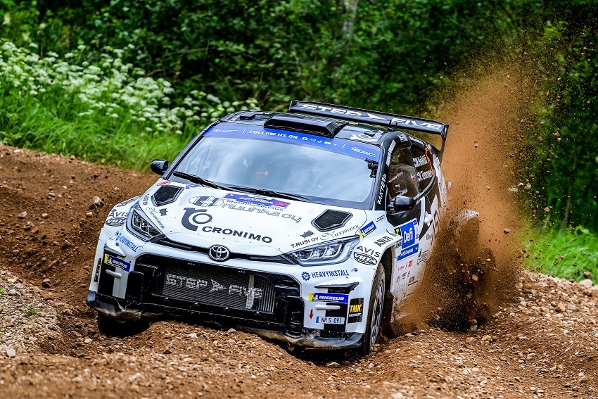 Suomalaiskuskilla kurja kohtalo Viron EM-rallissa Suomalaiskuskilla kurja kohtalo Viron EM-rallissa