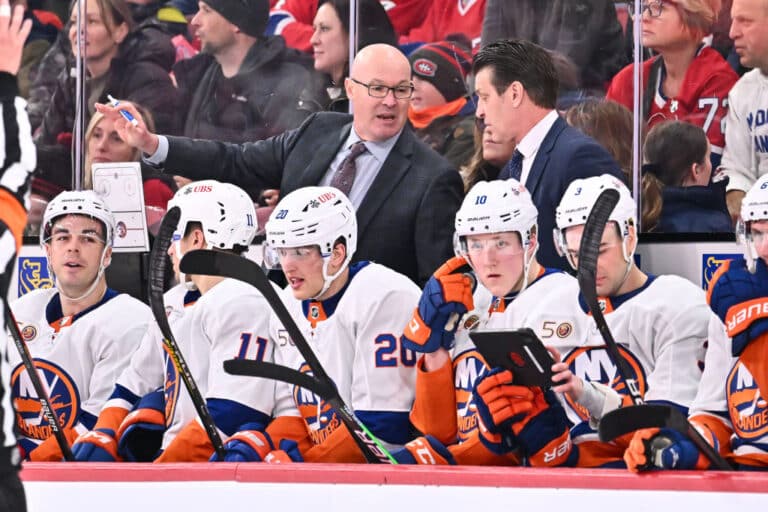 New York Islandersille kova takaisku – alkukauden tehomies pitkään sivussa
