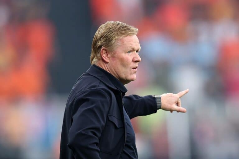 Hollannin Ronald Koeman kyseenalaisti rankkarin ja haukkui VARin