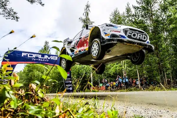 Rallin MM-sarjan sensaatio vaihtaa tallia? ”Te tiedätte sen pian”