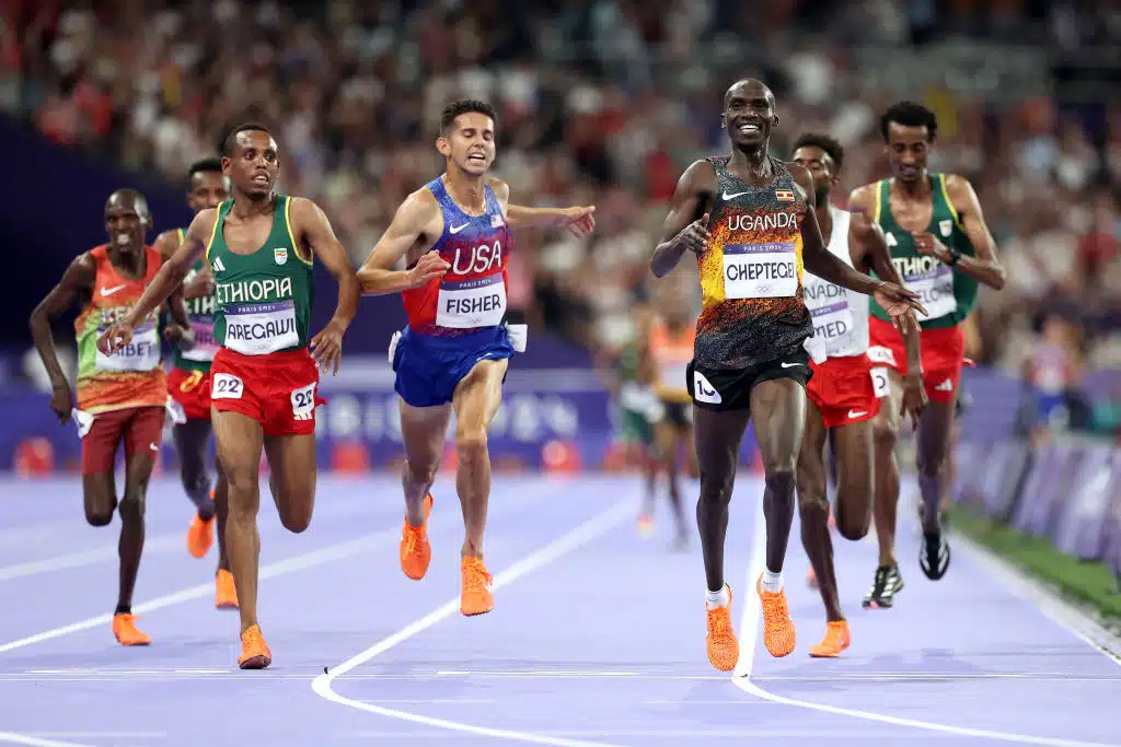 Kaikkien aikojen olympialaisten 10 000 metrin kilpailu – 13 juoksijaa alitti vanhan olympiaennätyksen Kaikkien aikojen olympialaisten 10 000 metrin kilpailu – 13 juoksijaa alitti vanhan olympiaennätyksen