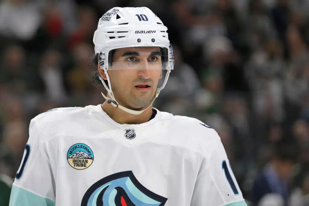 USA:n lupaava sentteri sai rahakkaan NHL-sopimuksen USA:n lupaava sentteri sai rahakkaan NHL-sopimuksen