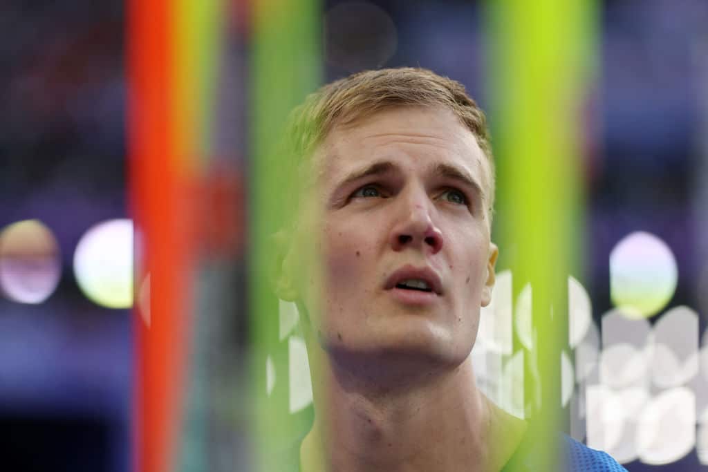 Oliver Helander ei osallistu Ruotsi-otteluun Oliver Helander ei osallistu Ruotsi-otteluun