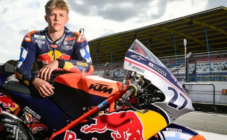 Suomen värit palasivat MotoGP:ssä kuskipuolelle Suomen värit palasivat MotoGP:ssä kuskipuolelle