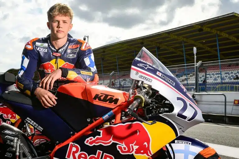 Rico Salmela vastaa odotuksiin upeasti Moto3:ssa
