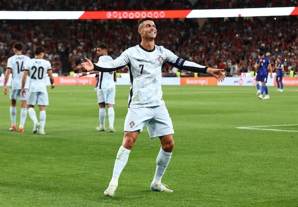 Cristiano Ronaldo teki uransa 900. maalinsa Cristiano Ronaldo teki uransa 900. maalinsa