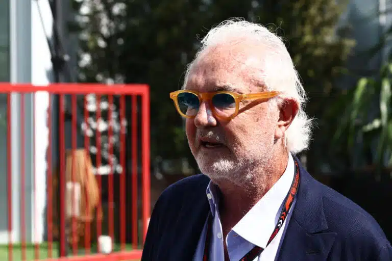 Flavio Briatore järjesti taas F1-kohun