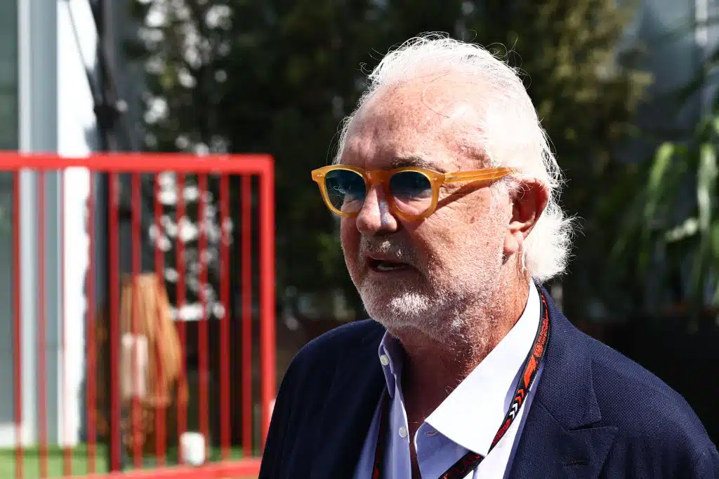 F1-jermu ihmettelee Ferrarin touhuja - ”En olisi hankkinut Lewisia” F1-jermu ihmettelee Ferrarin touhuja – ”En olisi hankkinut Lewisia”