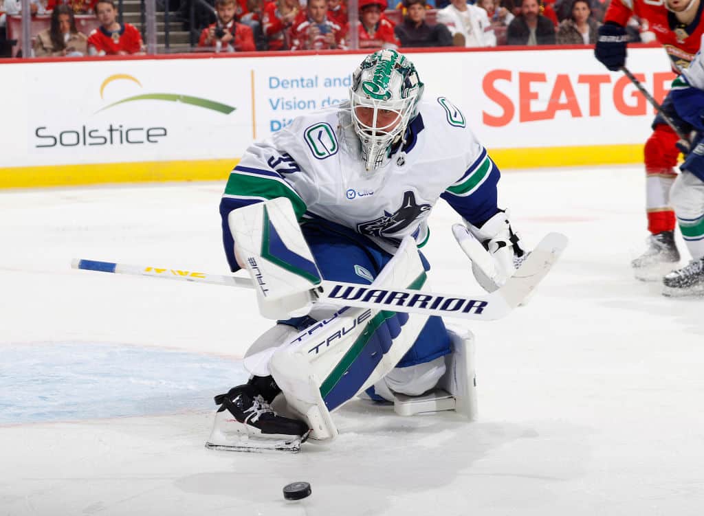 Kevin Lankinen häikäisi NHL:ssä - valmentajalta huikea kommentti Kevin Lankinen häikäisi NHL:ssä – valmentajalta huikea kommentti