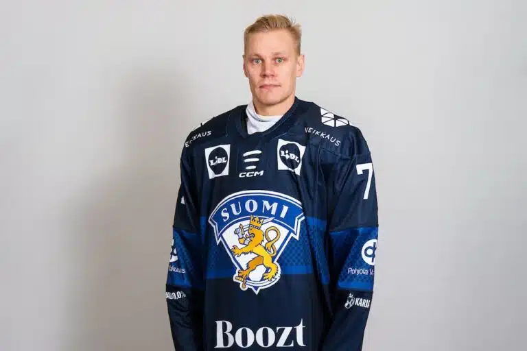Harri Pesonen osui jälleen Leijonille – tappio sai vitsailemaan