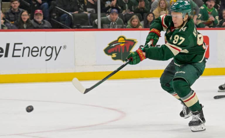 NHL-supertähti joutuu leikkauspöydälle kesken kauden
