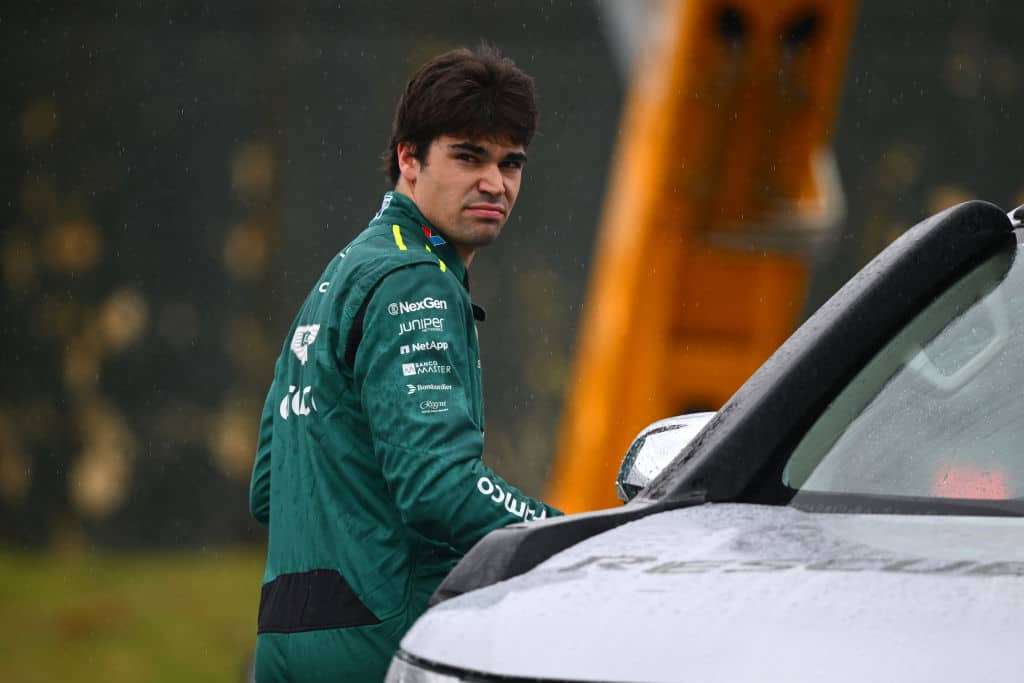 Miljardööri aikoo ostaa F1-mestaruuden Miljardööri aikoo ostaa F1-mestaruuden