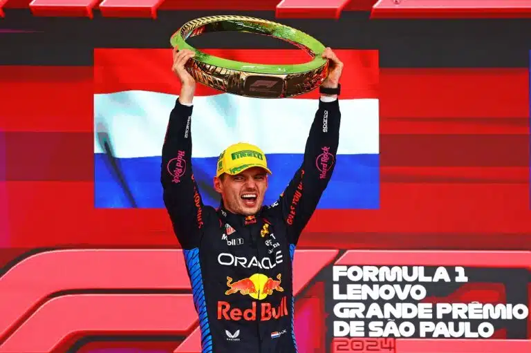 Max Verstappen kommentoi villejä siirtohuhuja – ”Paljon voi tapahtua tulevaisuudessa”