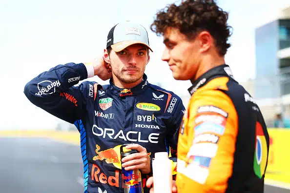 Max Verstappen kosiskeli kilpakumppaniaan Red Bullille