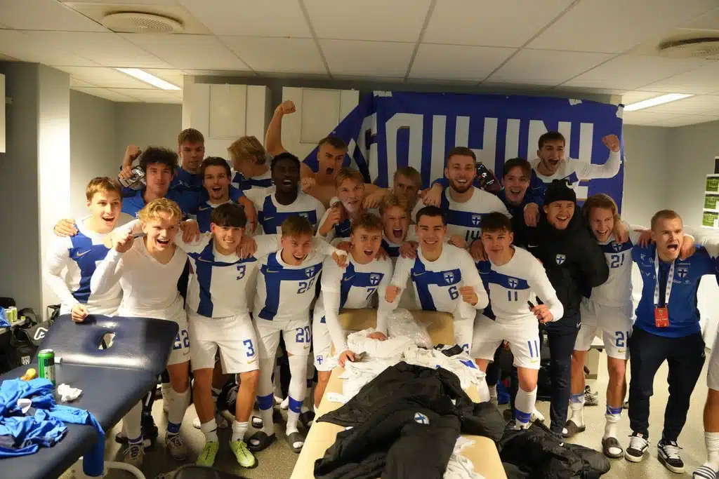 Mika Lehkosuo tuuletti rajusti ja sai hyvityksen Urheilugaalassa