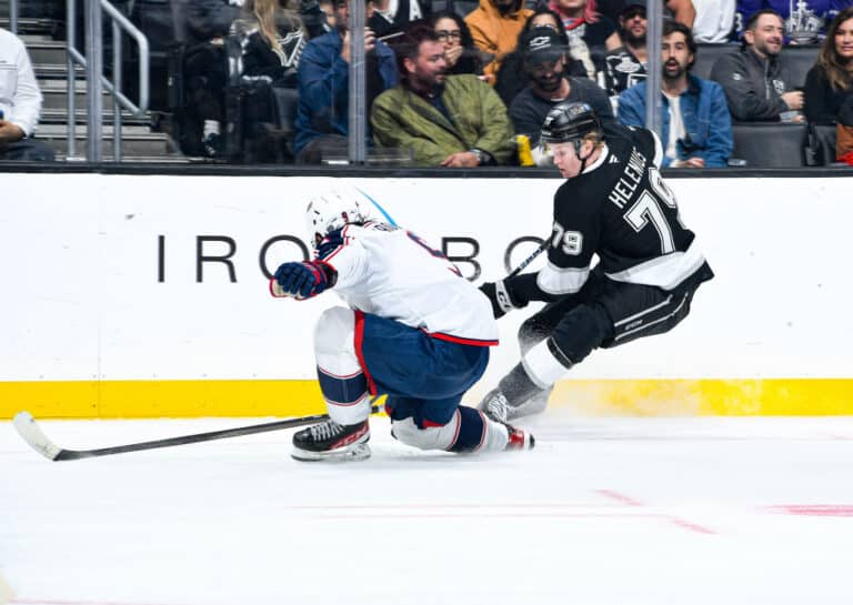 NHL:n suomalaistulokas pudotti hanskansa